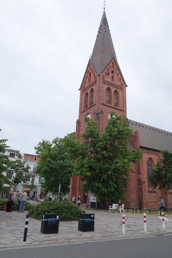 Goldene Feder Rostock Exterior foto
